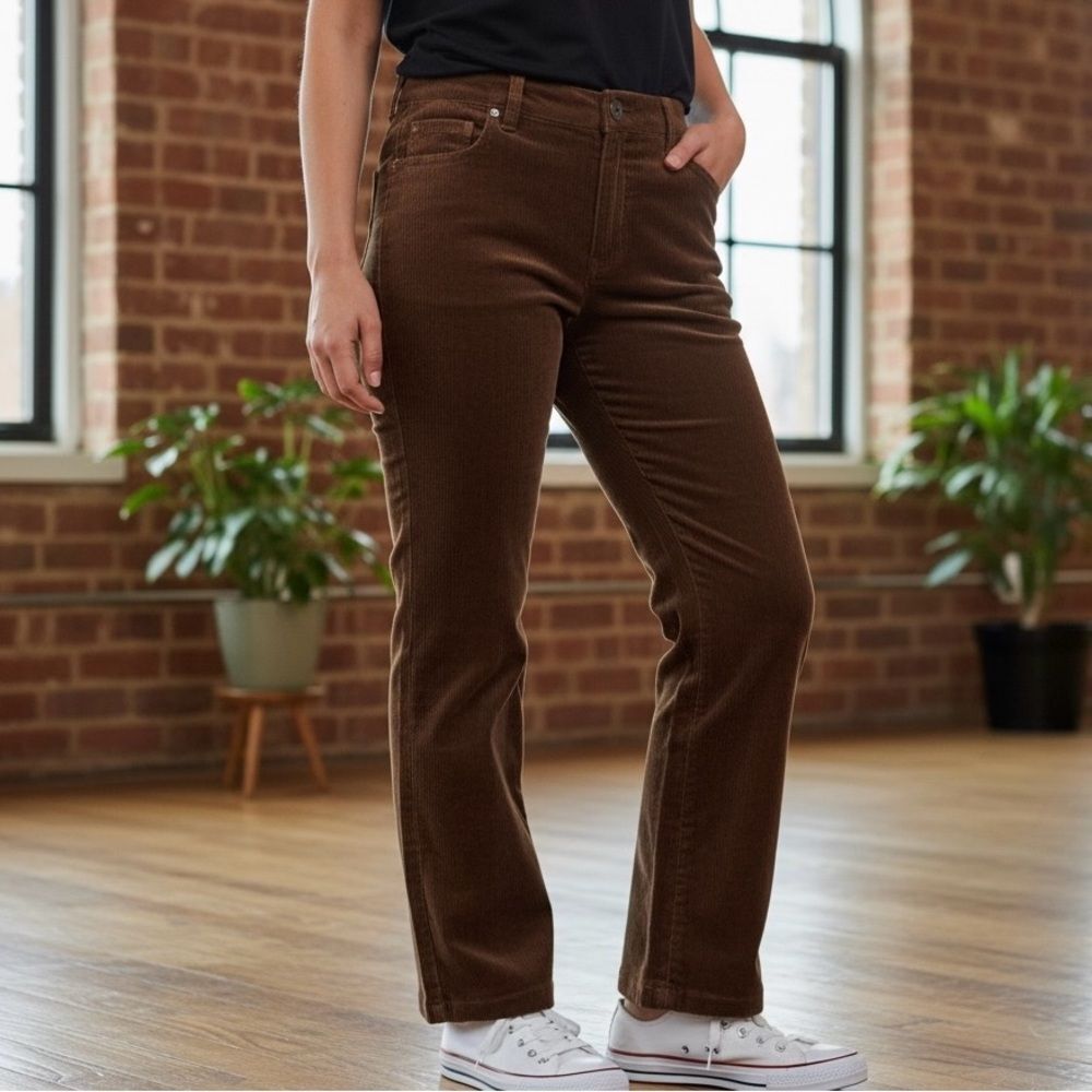 Briggs New York  Corduroy Dress Pants Chocolate Brown Flared Leg SZ 8 Petite